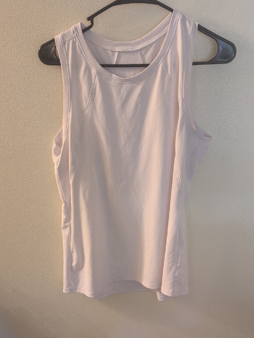 Women’s White Sleeveless Active Tank Top